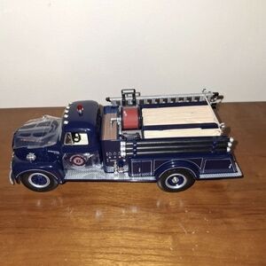 Classic First Gear Blue 1957 International Fire Truck Plymouth Fire 1/34 Scale